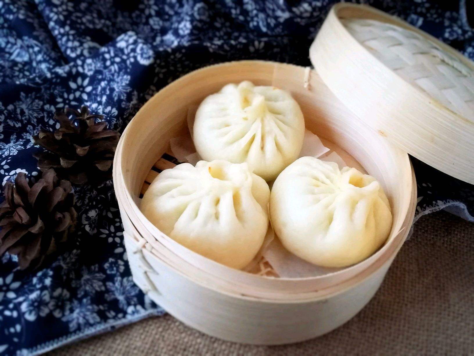 好吃的猪肉白萝卜包子