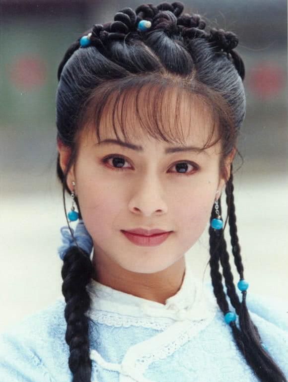 错失还珠格格小燕子一角的李婷宜直播间提及此事崩溃大哭