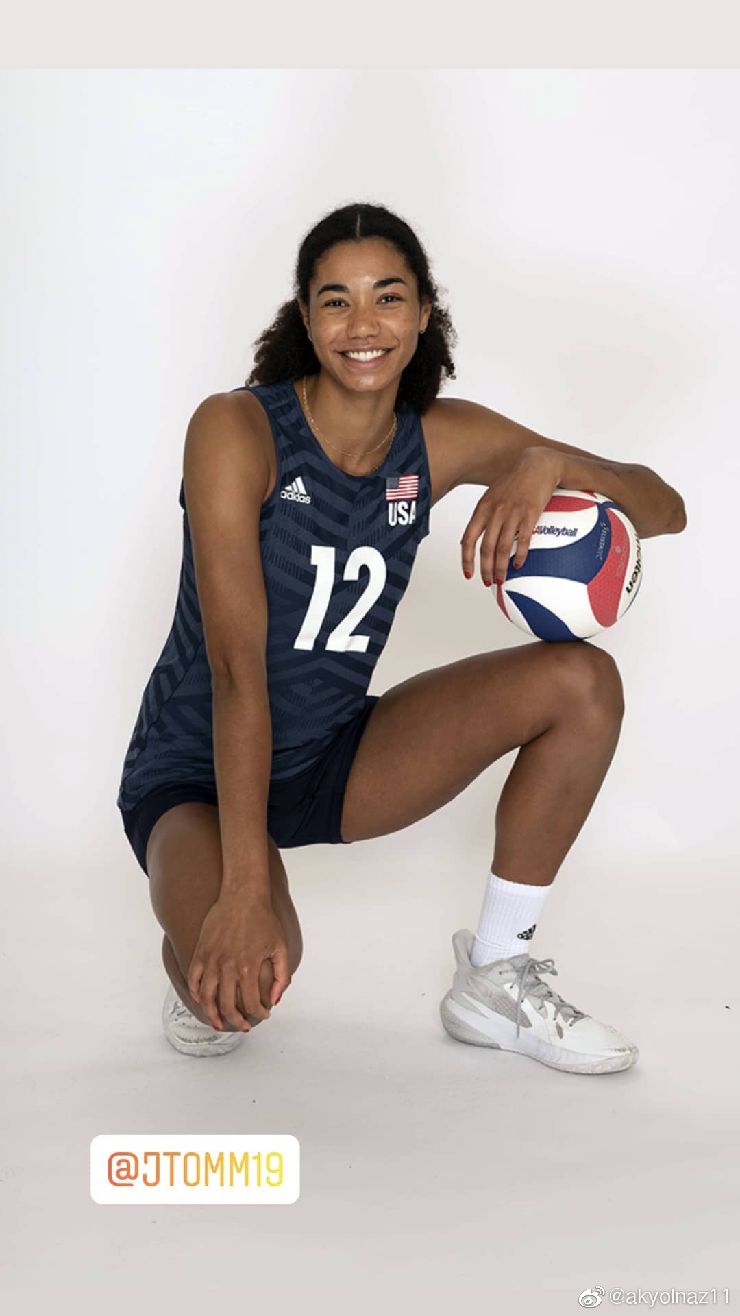 美国 女排定妆照