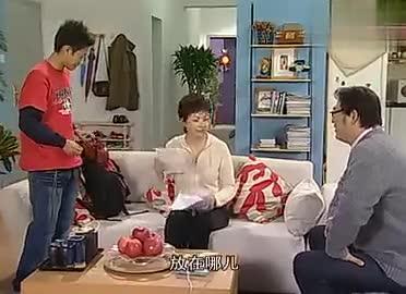 家有儿女：刘星考全班第一，刘梅做一桌子菜，小雨看到竟哭了|家有儿女|刘梅|刘星_新浪新闻