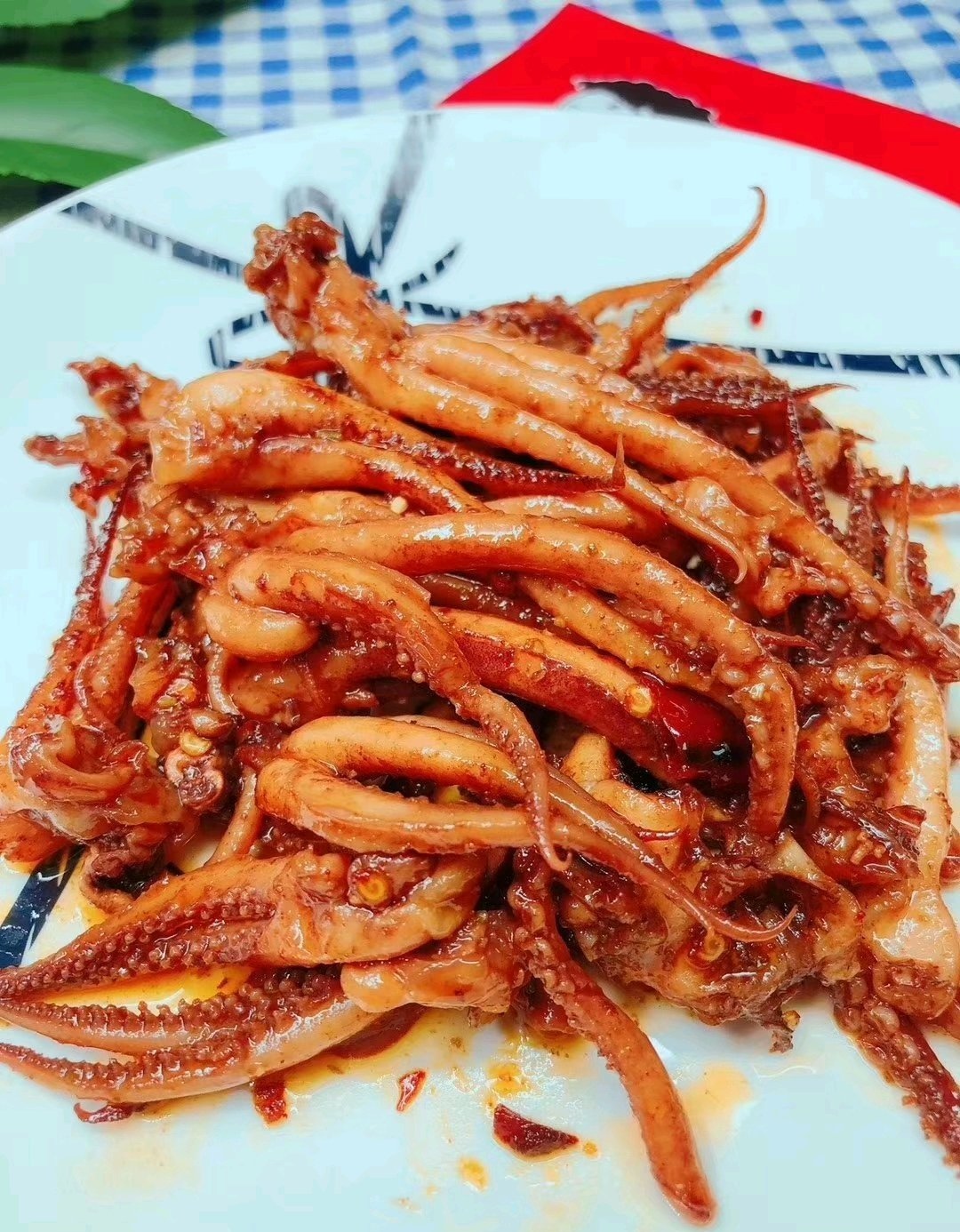 鱿鱼这样做,比外面买的烧烤都好吃,简单卫生,一起学起来吧