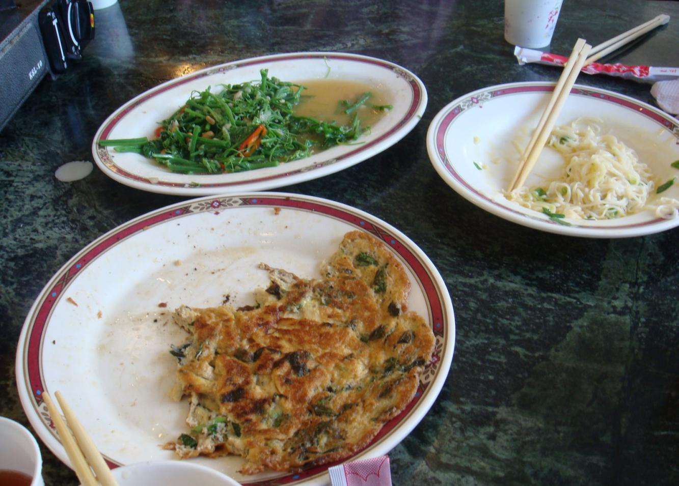 孩子吃了隔夜菜中毒医生强调这三种隔夜菜就算放冰箱也不能吃