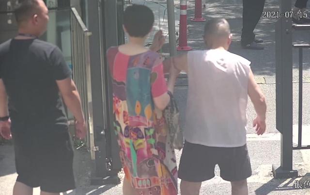 泪奔！高温天，94岁老人给女儿买水果，却忘了回家的路……休闲区蓝鸢梦想 - Www.slyday.coM