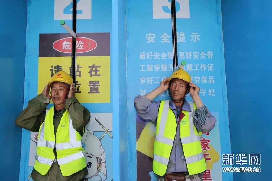 工道专题标示合格的安全帽为何工人仍不放心