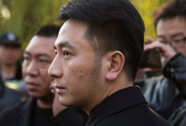 曝林生斌妻子辟谣,"白开水"不是她,只是丈夫的一个