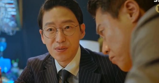 顶楼3朱锡勋黑化了吗他救走了朱丹泰还与露娜分手了