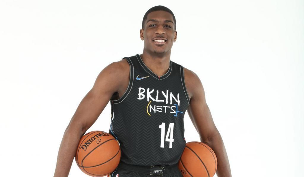 佩里|世界冠军|篮网_新浪新闻