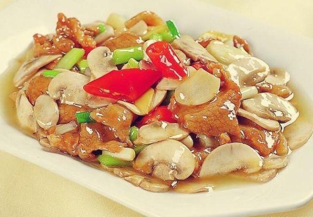 美食推荐:葱油花蛤,海鲜狮子头,口菇炒肉,水煮肉片的做法