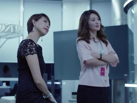 海上嫁女记:念晴看着千禧的照片,感慨不已,朱莉安慰他