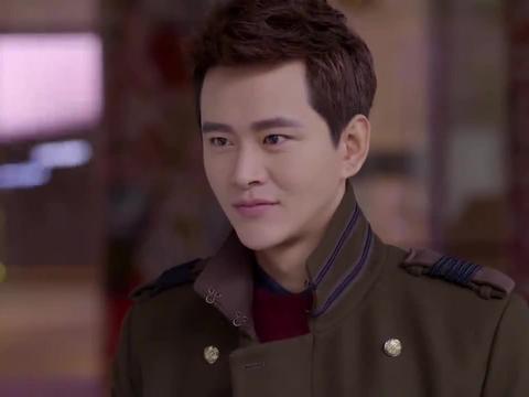 杉杉来了封腾捏着杉杉脸蛋骂她傻瓜一脸宠溺看着杉杉