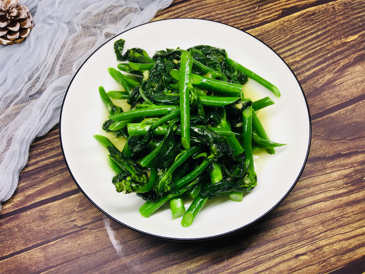 姜汁炒芥兰的做法!