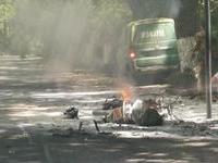 一声巨响！杭州一电动自行车骑行中瞬间爆出大火球！目击者：父女俩被火包围休闲区蓝鸢梦想 - Www.slyday.coM