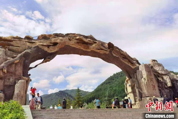 市渭源县文体广电和旅游局局长王纲说,作为黄河最大支流渭河的发源地