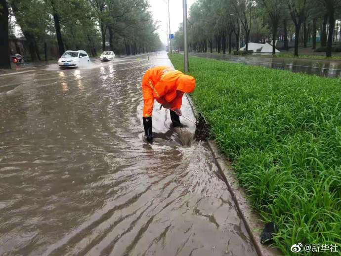 北京升级发布暴雨橙色预警信号