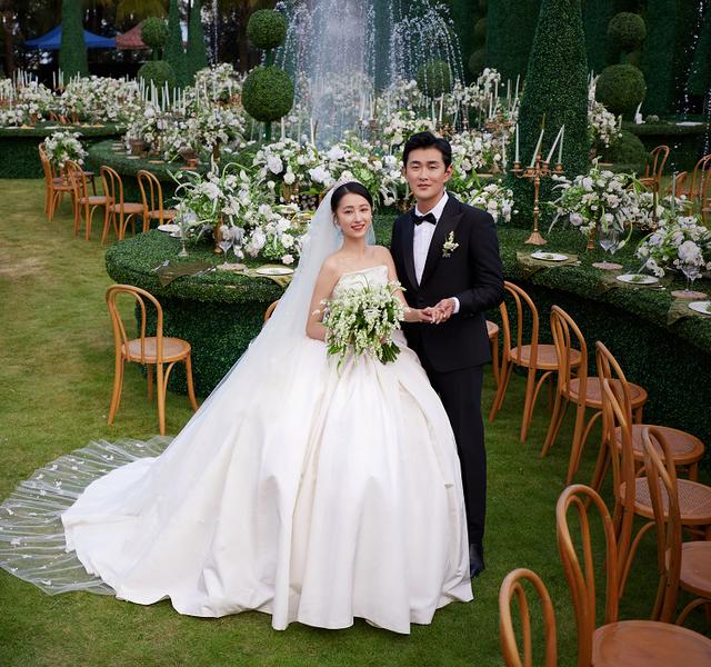 王彦霖人缘真好!结婚获杨洋送祝福,陈立农带伤坐轮椅参加婚礼