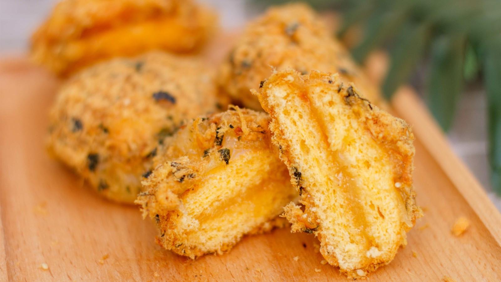 自己做的肉松小贝满满的肉松实惠又好吃