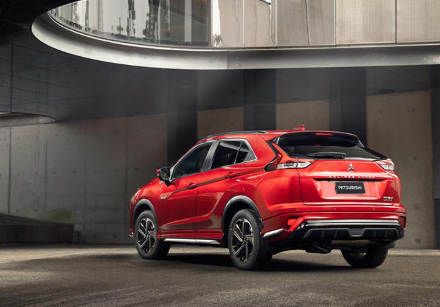 三菱全新奕歌插电混动版海外开售 2.4l发动机 电动机