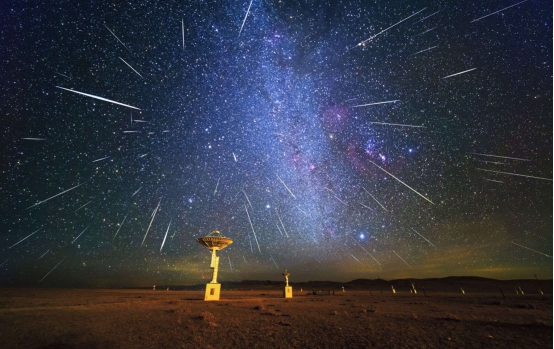 青海"火流星"找到了!是一种罕见陨石,主体被困在一座山峰上