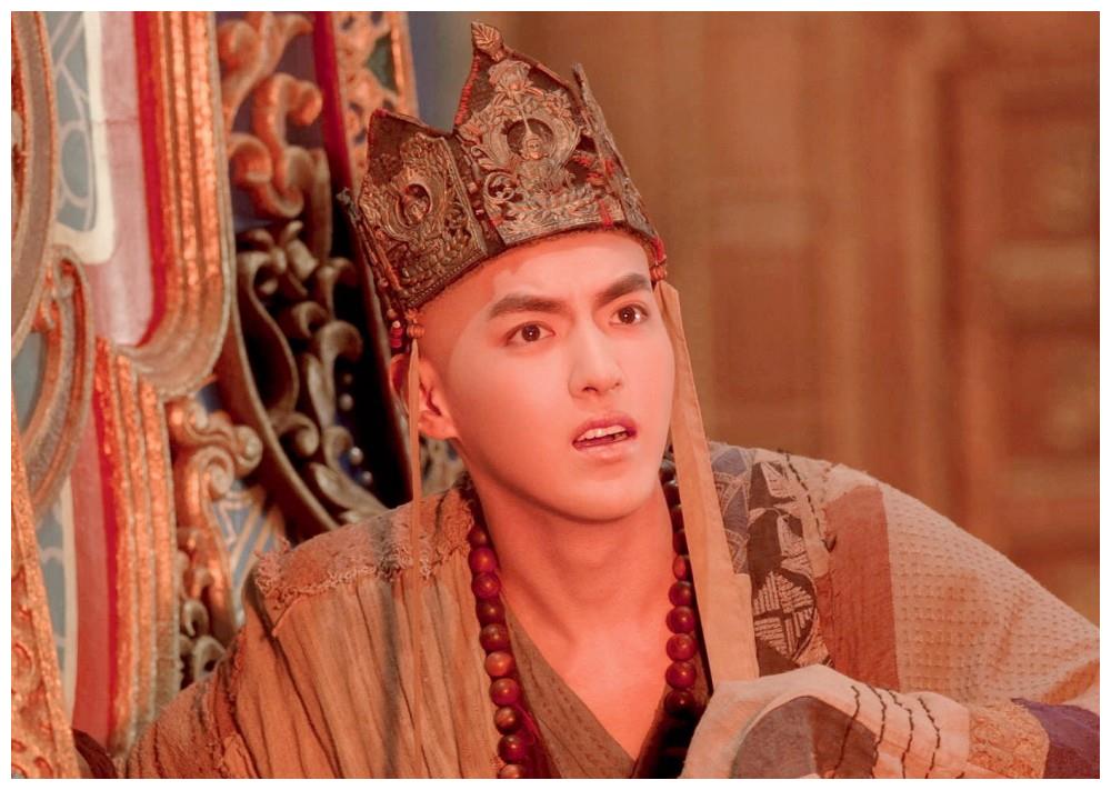 之后,吴亦凡又加入到了由周星驰监制,徐克执导的电影《西游伏妖篇》中