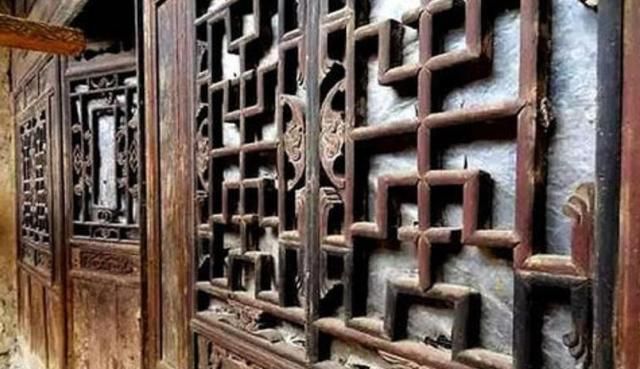 在古代,纸糊的窗户是如何扛得住刮风下雨的呢?