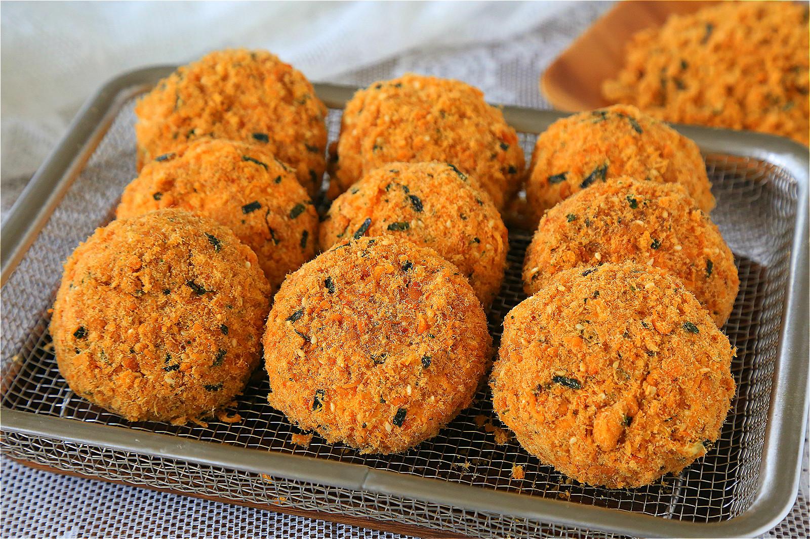 自己做的肉松小贝满满的肉松实惠又好吃