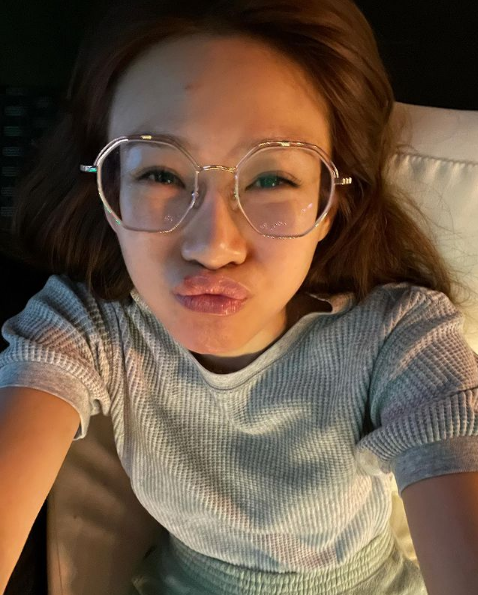 35岁香港女星疑抑郁症病发,于公园突然情绪失控咆哮爆哭|翟威廉|香港