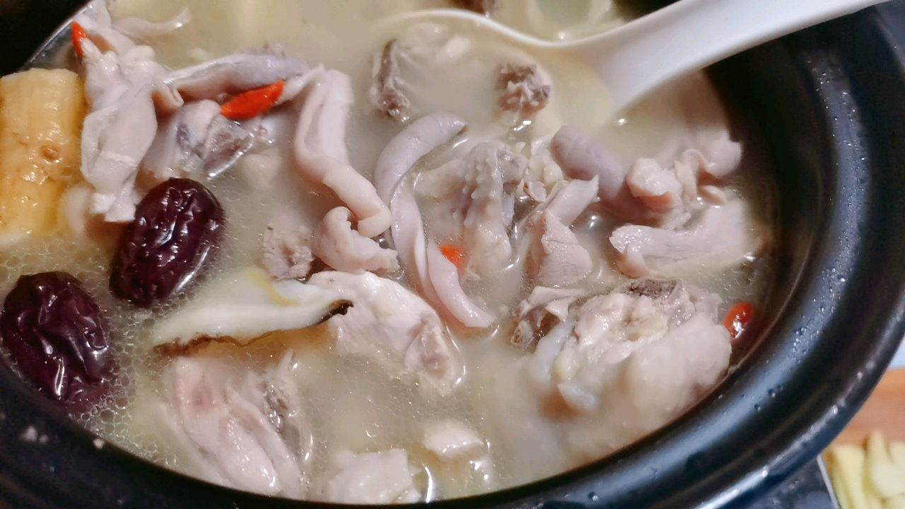 清淡营养的猪肚鸡,预防疾病,滋补养身,做人就是要对自己好一点