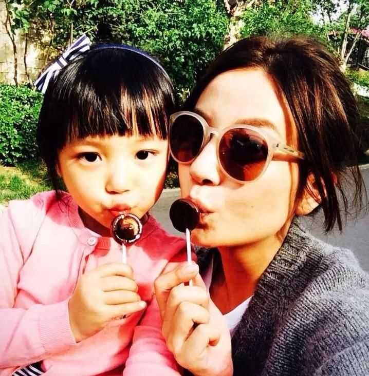 女明星整没整容,看她们的孩子就知道了,最后一位基因太强大!休闲区蓝鸢梦想 - Www.slyday.coM