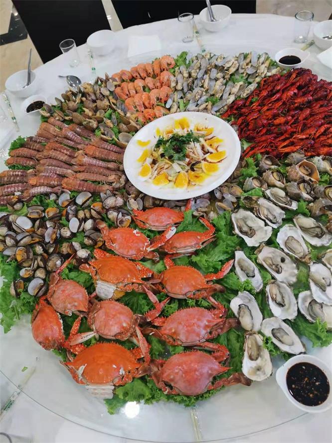 辽宁葫芦岛全盛海鲜酒楼海鲜巨划算五分钟到海边省钱也能玩嗨