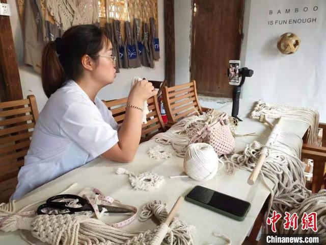 浙江gdp会不会超过浙江_江苏与浙江GDP总量:杭州超出南京千亿,最后4市都来自浙江