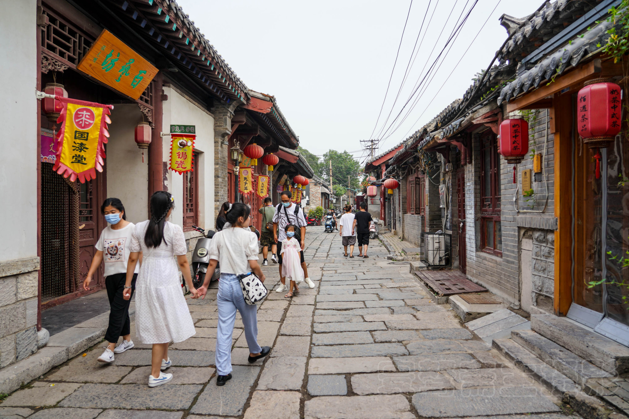 济南百花洲,是真正的百年老街?还是仿古建筑,你觉得是哪种呢