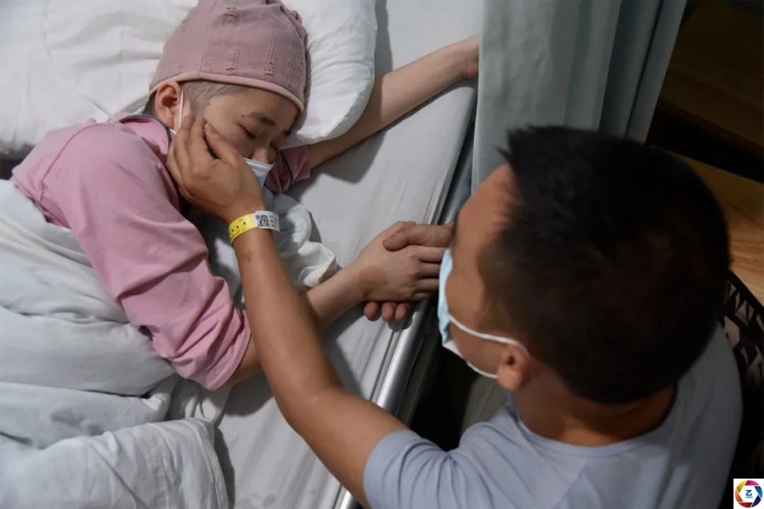 32岁年轻妈妈病房写抗癌日记，丈夫称不敢看，看一次哭一次休闲区蓝鸢梦想 - Www.slyday.coM