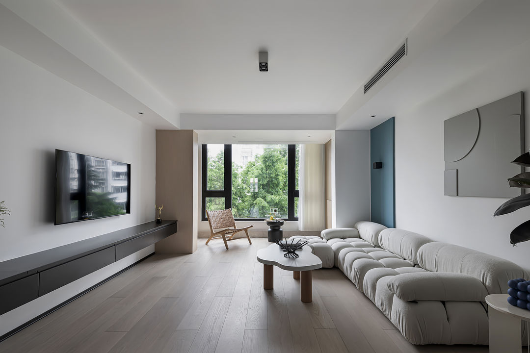 98㎡那叫一个高级,极简风要档次感,这样搭配很自然阳台视角,吊顶一体