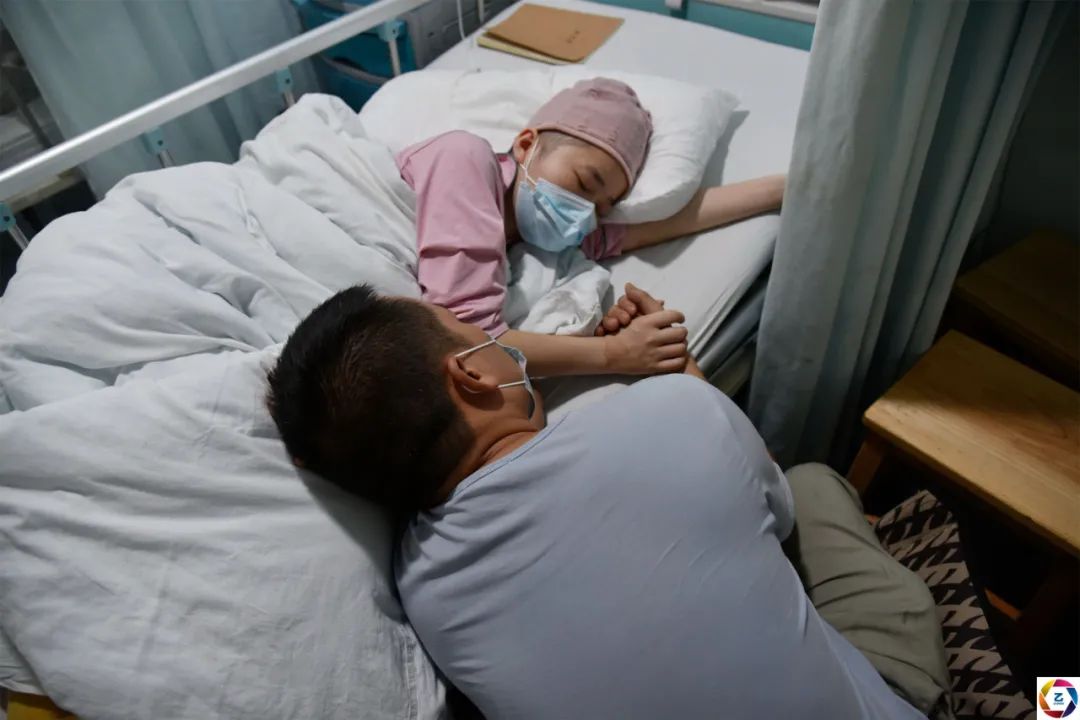 32岁年轻妈妈病房写抗癌日记，丈夫称不敢看，看一次哭一次休闲区蓝鸢梦想 - Www.slyday.coM