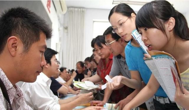 从小学到高三,有一年被称为“分水岭”,学生需谨慎对待休闲区蓝鸢梦想 - Www.slyday.coM 从小学到高三,有一年被称为“分水岭”,学生需谨慎对待休闲区蓝鸢梦想 - Www.slyday.coM