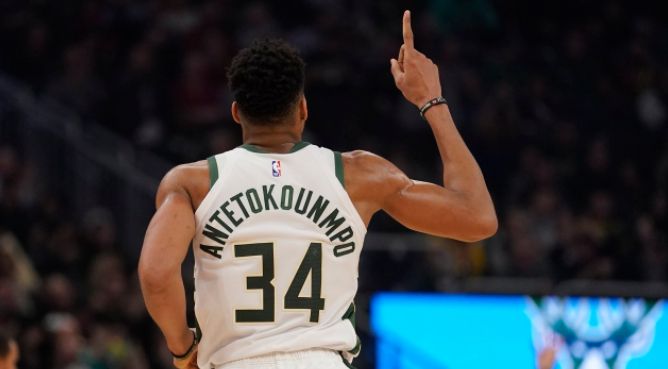 美国名嘴称赞字母哥伟大的球员,没有抱团争冠,带伤打出超巨表现休闲区蓝鸢梦想 - Www.slyday.coM 美国名嘴称赞字母哥伟大的球员,没有抱团争冠,带伤打出超巨表现休闲区蓝鸢梦想 - Www.slyday.coM