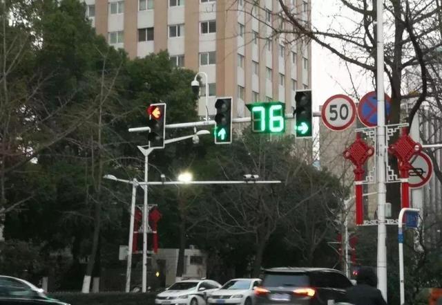 “新版红绿灯”惹怒众人,车主叫苦连天:2天扣光12分,谁受得住休闲区蓝鸢梦想 - Www.slyday.coM “新版红绿灯”惹怒众人,车主叫苦连天:2天扣光12分,谁受得住休闲区蓝鸢梦想 - Www.slyday.coM