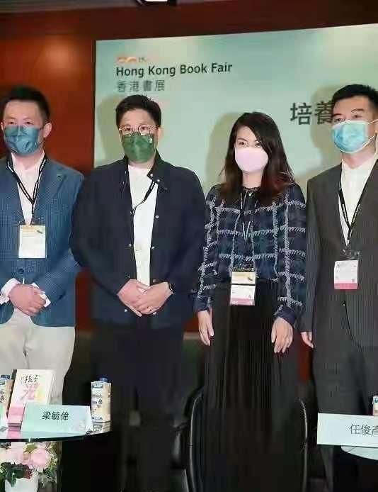 郭晶晶以“评委身份”参加东京奥运会,穿深色好庄严,有点起范了休闲区蓝鸢梦想 - Www.slyday.coM 郭晶晶以“评委身份”参加东京奥运会,穿深色好庄严,有点起范了休闲区蓝鸢梦想 - Www.slyday.coM