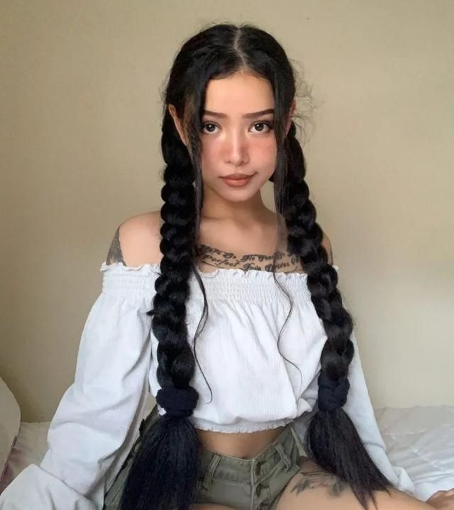 因亚裔脸长期被霸凌!小姐姐一跃成顶尖网红打脸黑粉超励志