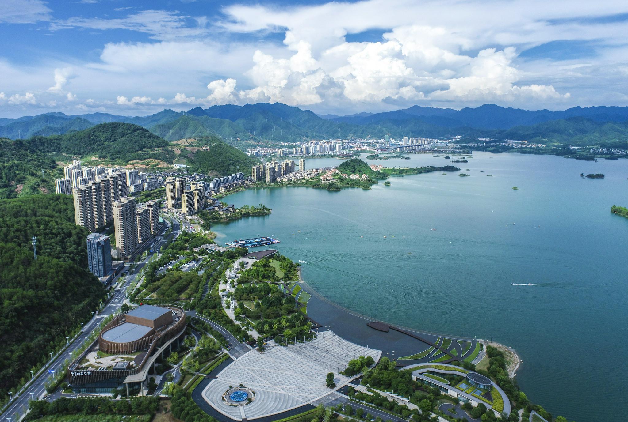 淳安:千岛湖美景入画来