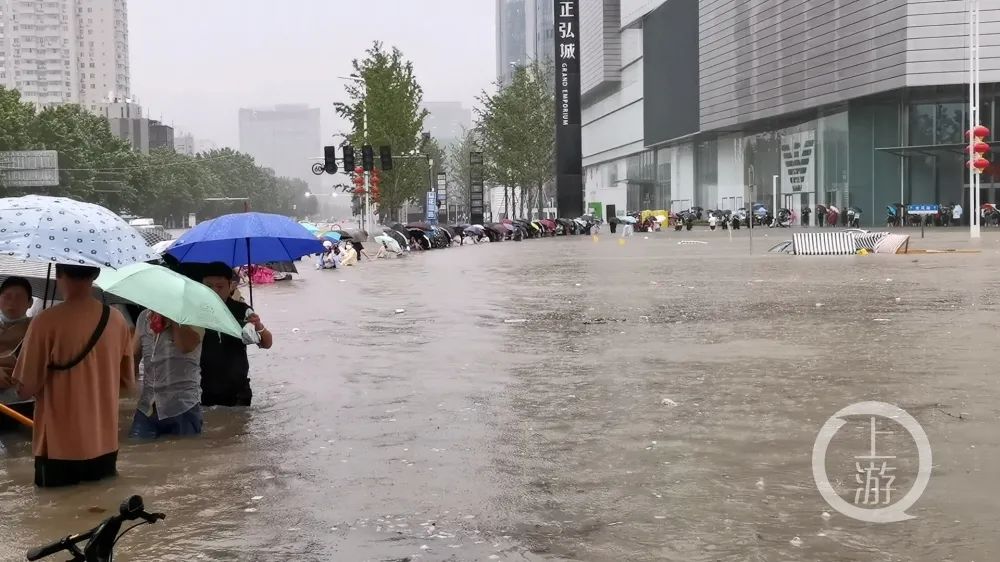郑州单日降雨量超历史极值 中建六局80余工人及地铁5号线多人被困休闲区蓝鸢梦想 - Www.slyday.coM