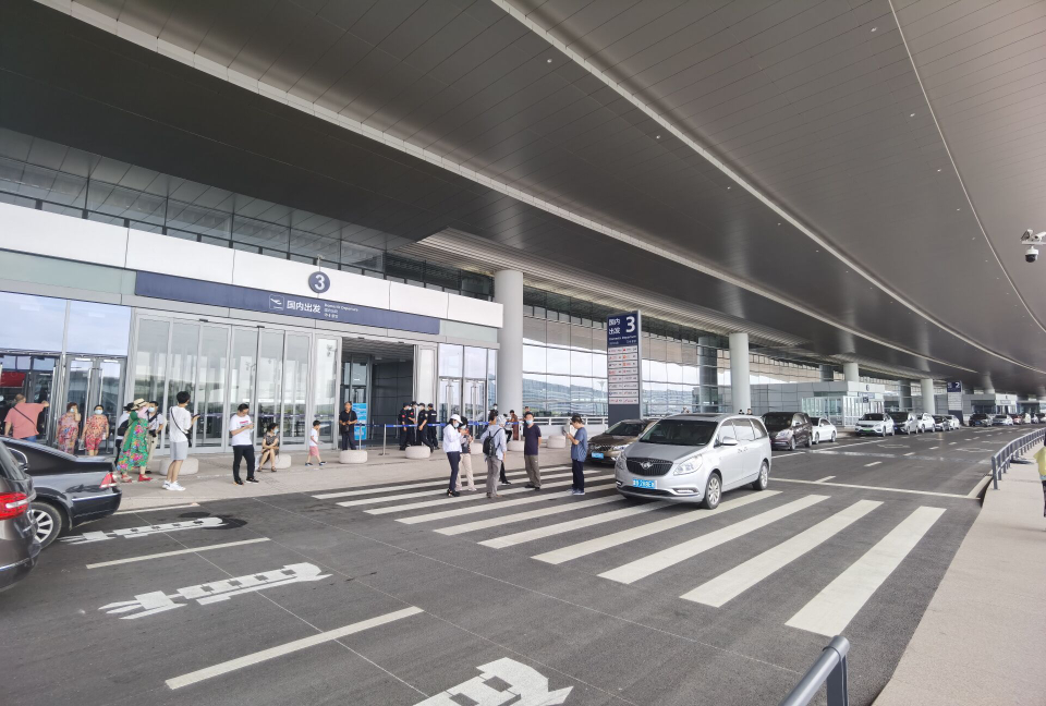 来一起看看青岛新机场
