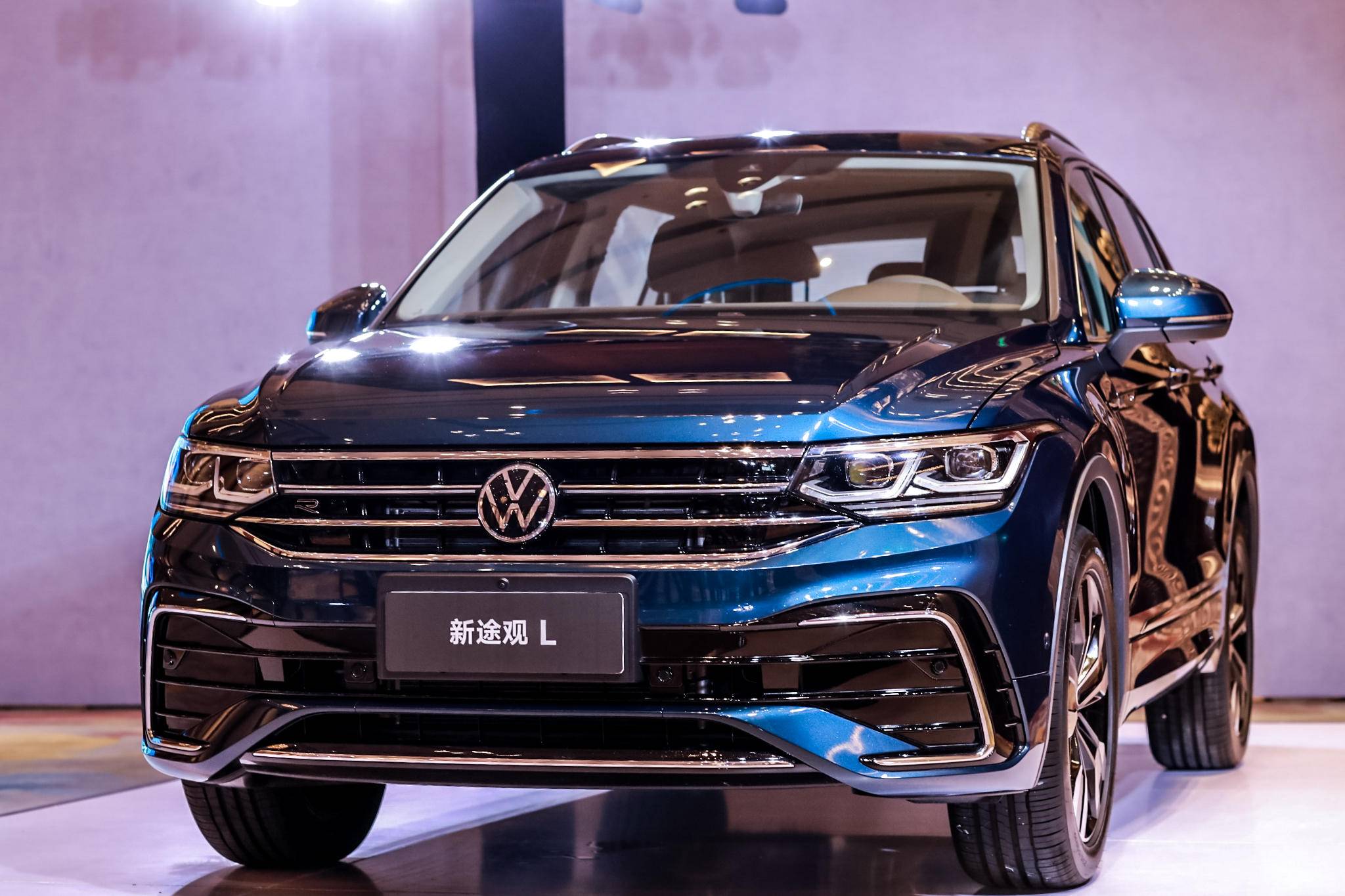 那么在今年粤港澳车展上,上汽大众带来的新款途观l(配置|询价),毫无