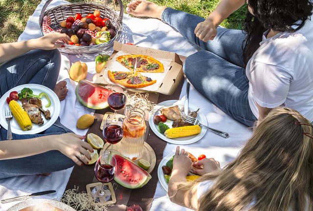 将那些关于夏日的美好一并装进野餐篮吧