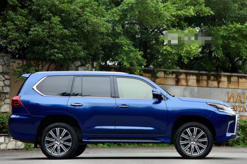 膜呗改色案例:雷克萨斯lx570改色钙石蓝 美艳中透露着霸气