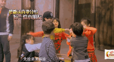 《爸爸去哪儿》5 年后，钟丽缇女儿近照曝光：有这样的孩子，稳了休闲区蓝鸢梦想 - Www.slyday.coM