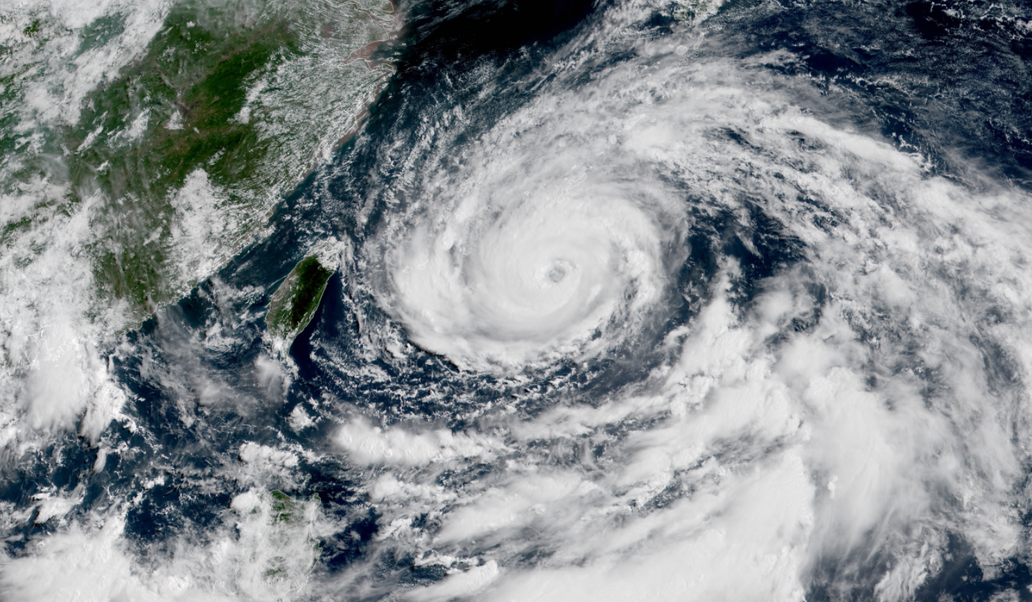 烟花即将加强为14级强台风,对北方暴雨不是坏事!但浙江福建警惕