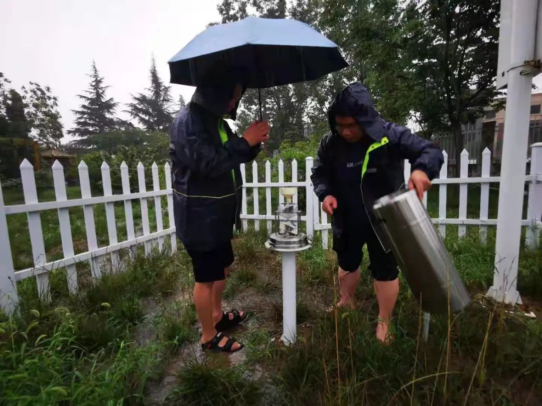 被洪水“冲跑”的气象局长，到底经历了什么休闲区蓝鸢梦想 - Www.slyday.coM