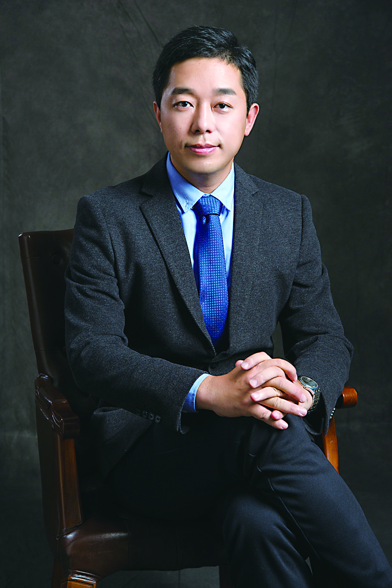 上游夜雨丨李立峰:亲吻土地