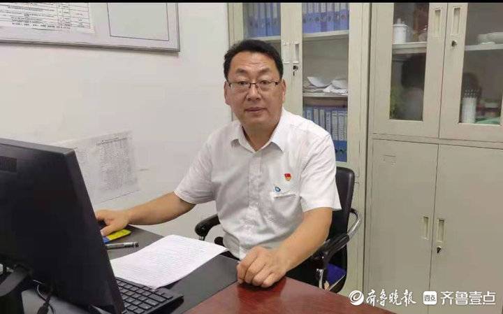 女童车站突发抽搐，为防孩子咬舌工作人员果断伸出手指休闲区蓝鸢梦想 - Www.slyday.coM